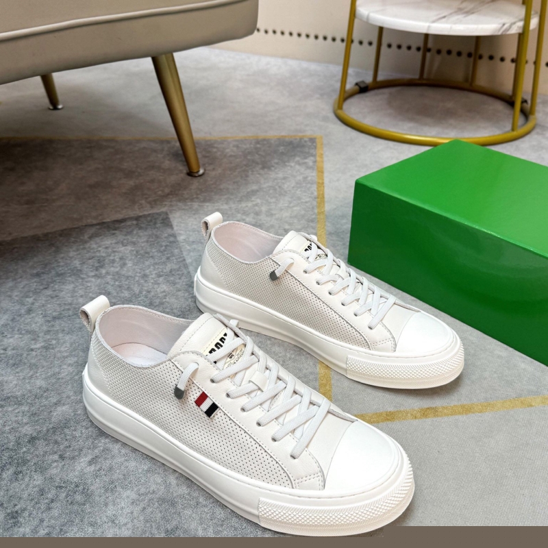 bo*te*ga Ve*ne*ta casual shoes